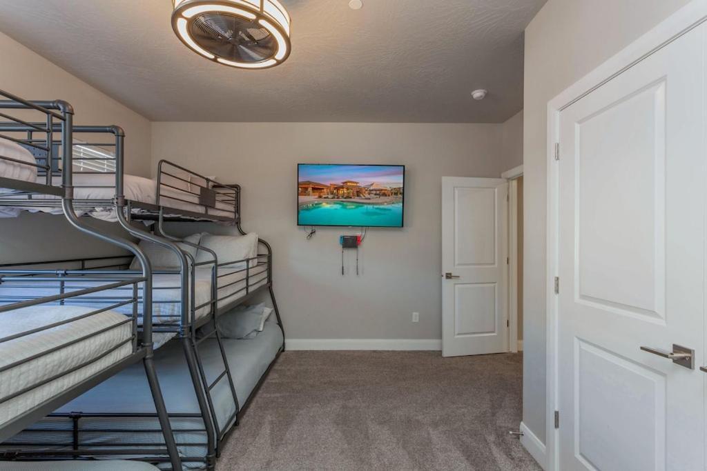 Zion Village 339 3 Bed, 2 And A Half Bath, Game Systems, Mister System, And Community Pool Hurricane Eksteriør billede